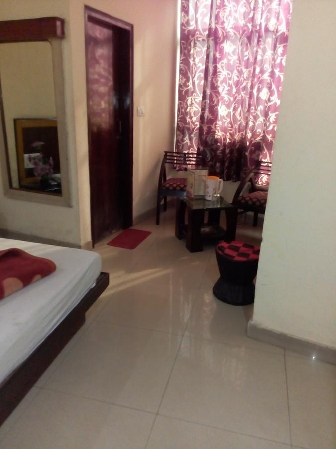 Hotel Star International Neu-Delhi Exterior foto